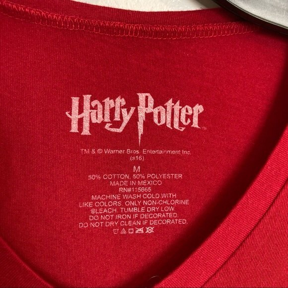 HARRY POTTER Red V Neck Red and White TShirt Kids Youth Medium - Picture 9 of 10